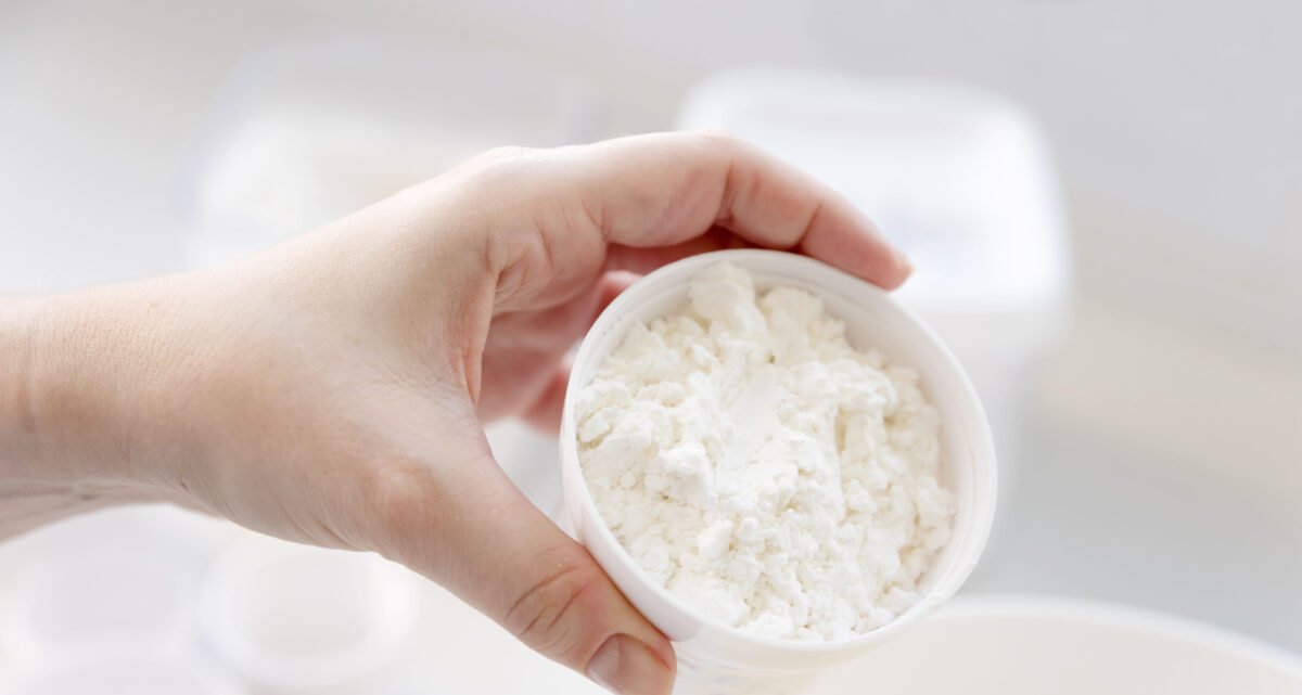 Especialistas alertam para riscos de creatina sem controle de qualidade e orientam como verificar a pureza - Imagem do artigo