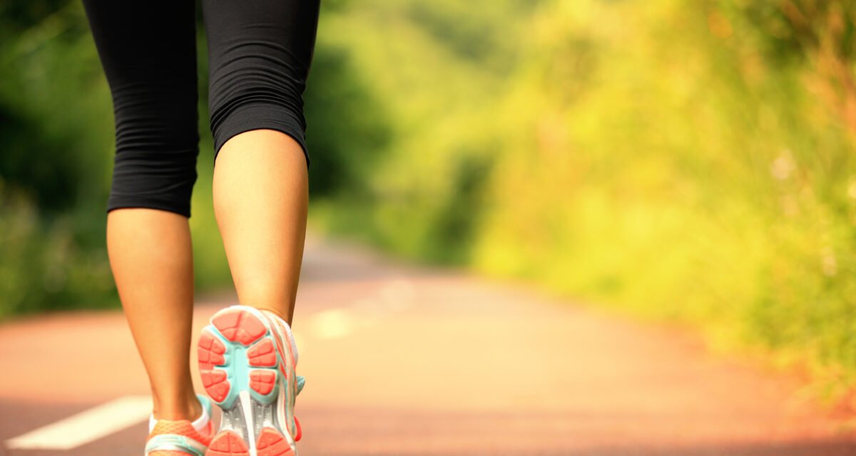 Especialista detalha passo a passo para evoluir da caminhada à corrida com segurança - Imagem do artigo