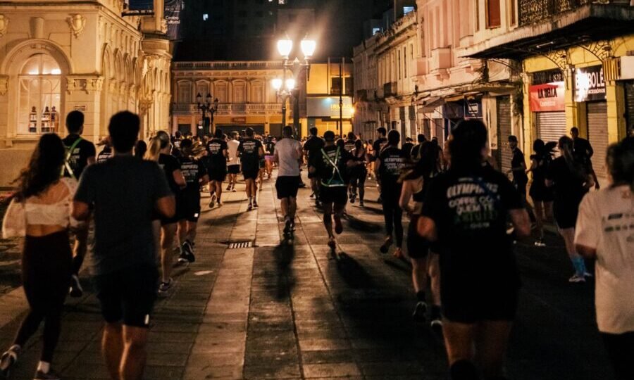 Maratona de Curitiba 2025 terá recorde de premiação e marca 50 anos da Olympikus - Imagem do artigo