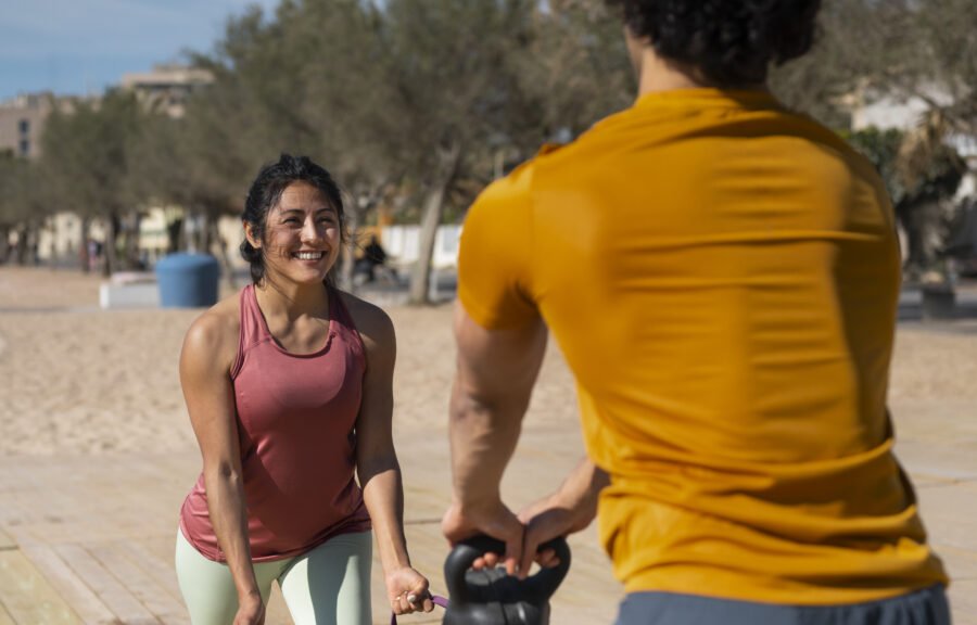 Exercícios curtos garantem manutenção da forma física durante viagens, diz especialista - Imagem do artigo