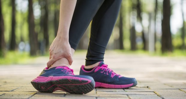 Entorse de tornozelo em corredores: causas, cuidados imediatos e prevenção - Imagem do artigo original