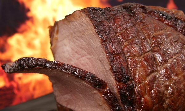 Estudo aponta que peso ganho nas festas pode permanecer durante todo o ano - Imagem do artigo