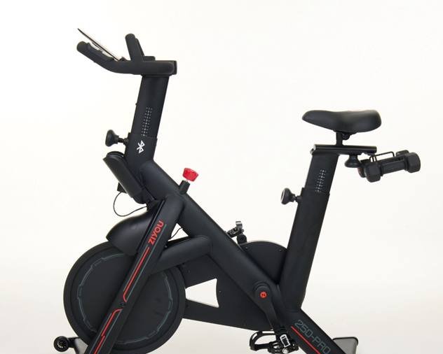 ZiYou lança bicicleta Spinning 250 PRO com NFC e foco em treinos silenciosos em casa - Imagem do artigo