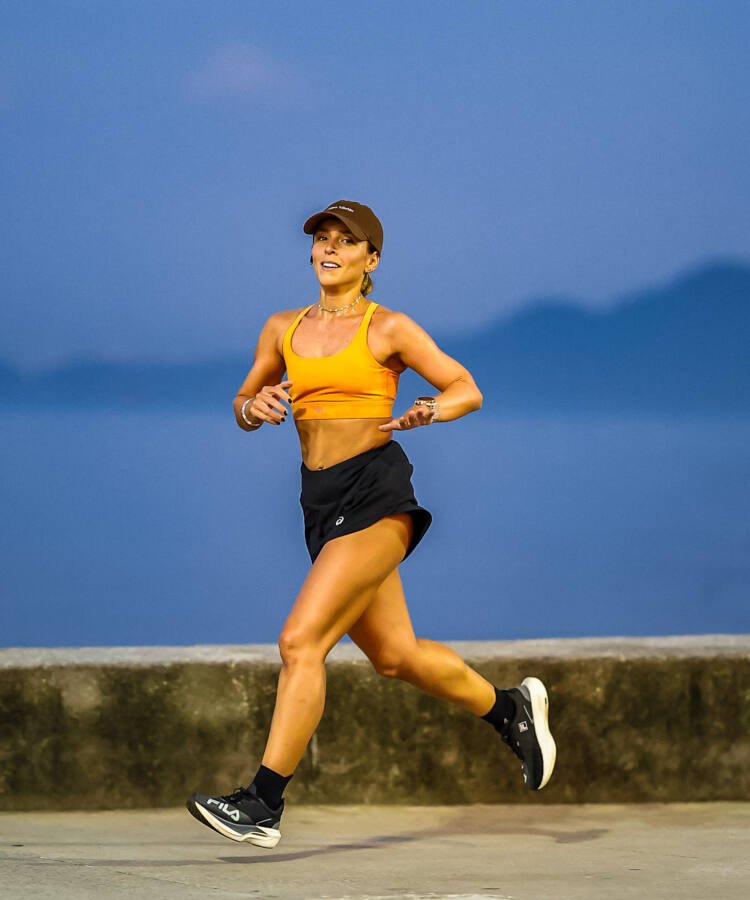 Triatleta destaca perigo de comparar rotina real com recortes de redes sociais - Imagem do artigo