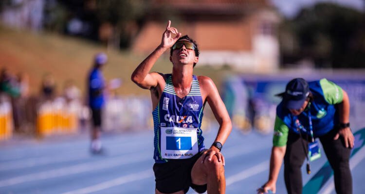 Caio Bonfim quebra recordes brasileiro e sul-americano dos 5.000 m da marcha atlética no Troféu Adhemar - Imagem do artigo